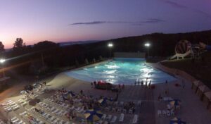 AboveTheWavePoolRace